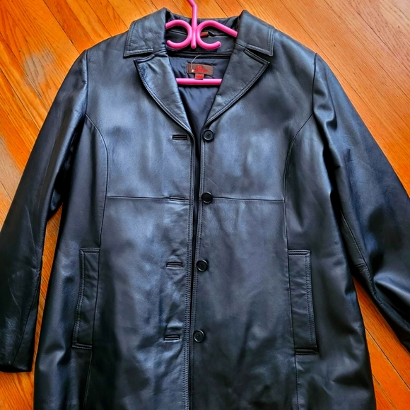 Danier Leather Jacket Size Large - Picture 1 of 3